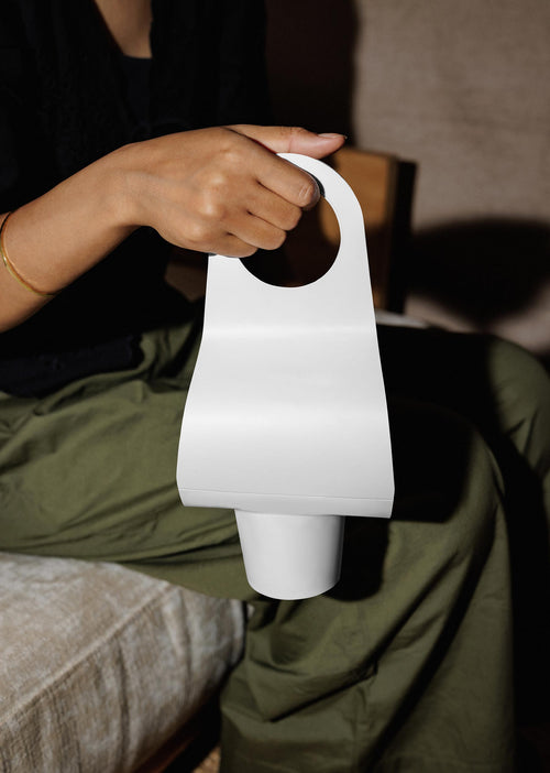 COFFEE-HOLDER-MOCKUP-01