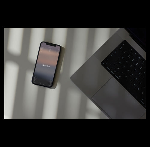 IPHONE-MOCKUP-09