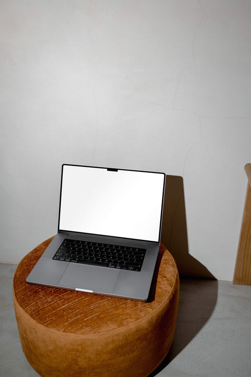 MACBOOK-MOCKUP-022
