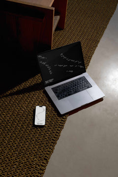 MACBOOK-MOCKUP-023
