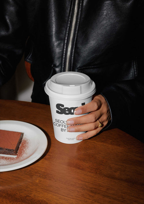 COFFEE-CUP-MOCKUP-01