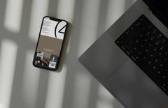 IPHONE-MOCKUP-09