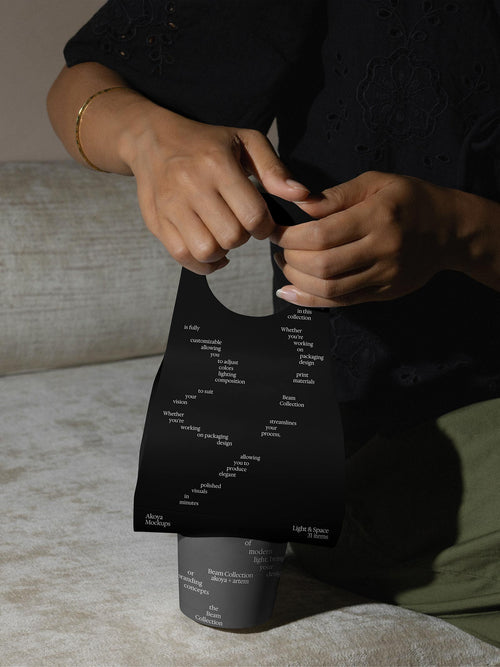 COFFEE-HOLDER-MOCKUP-04