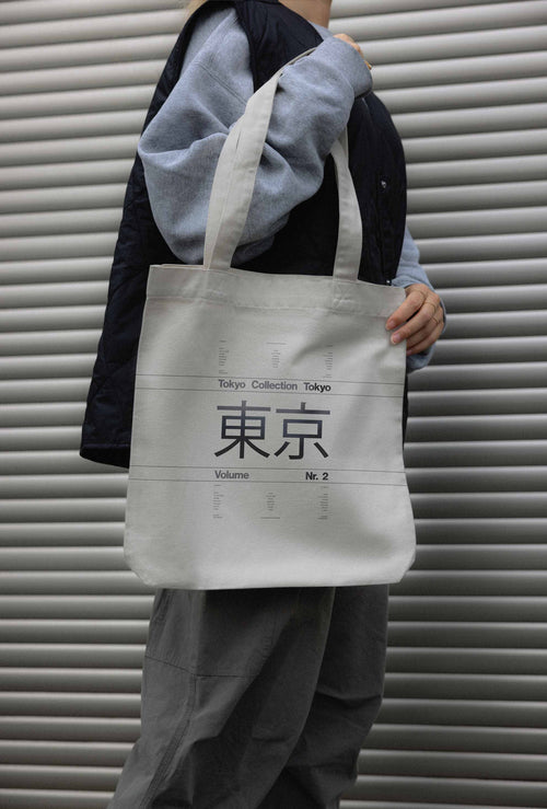 TOTE-BAG-MOCKUP-013