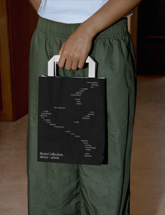 PAPER-BAG-MOCKUP-01