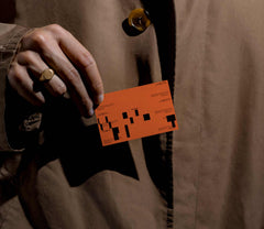 BUSINESS-CARD-MOCKUP-011