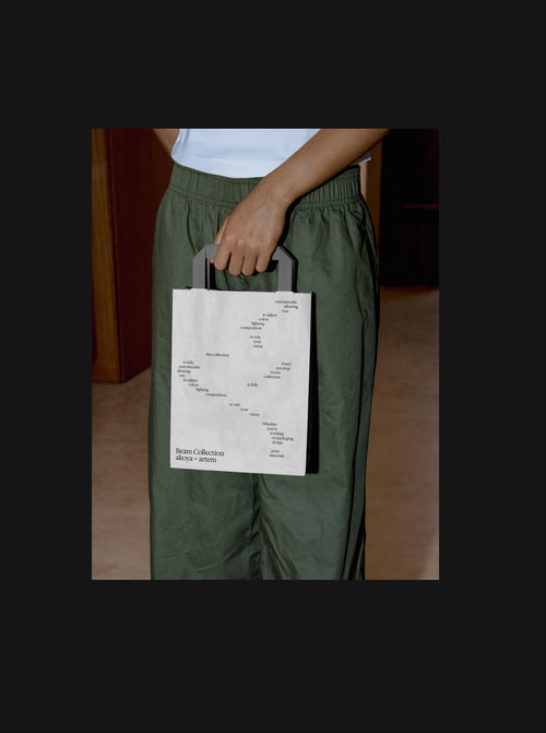 PAPER-BAG-MOCKUP-01
