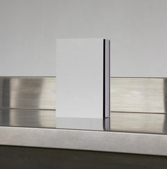 BOOK-MOCKUP-04