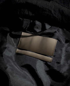 LABEL-MOCKUP-01-BESTSELLER