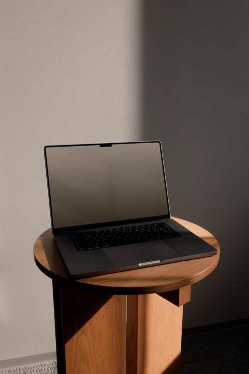 MACBOOK-MOCKUP-010-BESTSELLER